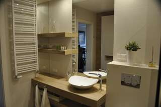 Апартаменты Holiday Apartments Browar Lubicz Krakow Stare Miasto Краков Улучшенные апартаменты-6