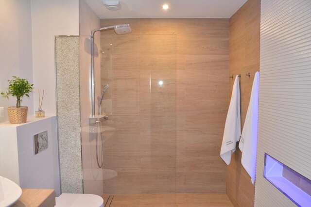 Апартаменты Holiday Apartments Browar Lubicz Krakow Stare Miasto Краков-39